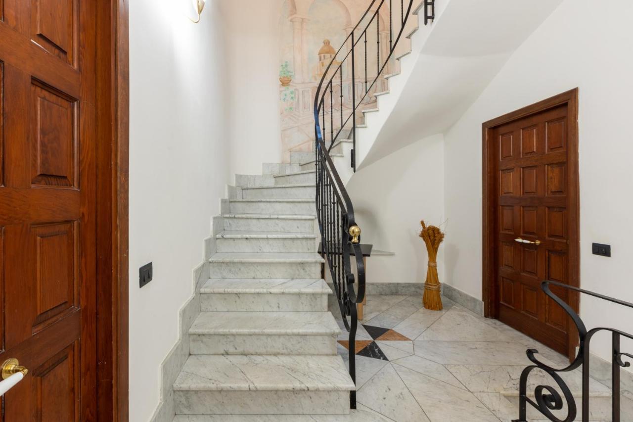 Locanda Del Buongustaio กาญารี ภายนอก รูปภาพ