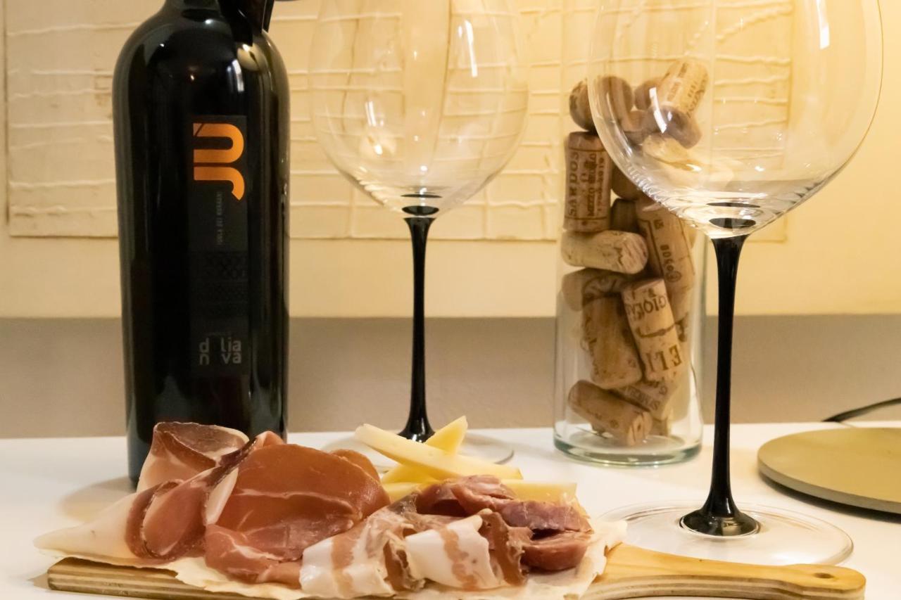 Locanda Del Buongustaio กาญารี ภายนอก รูปภาพ
