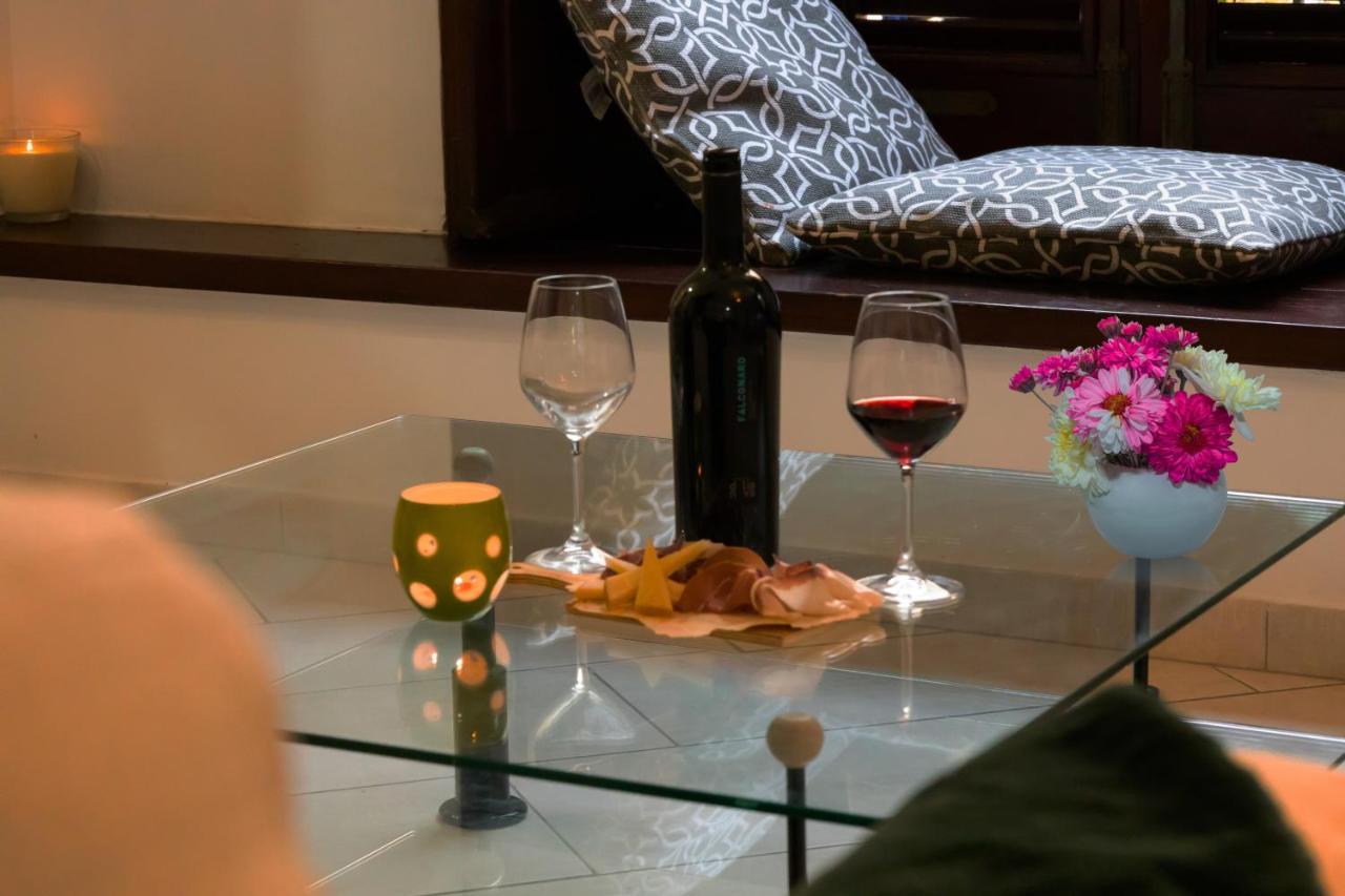 Locanda Del Buongustaio กาญารี ภายนอก รูปภาพ